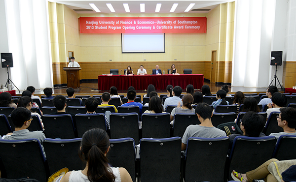 Nanjing University of Finance & Economics and University of Southampton Hold 2013 Student Program Opening Ceromony & Certificate Award Ceromony